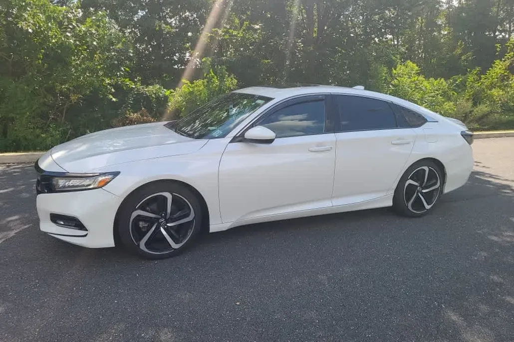 2018 Honda Accord Sport 1.5T photo 1