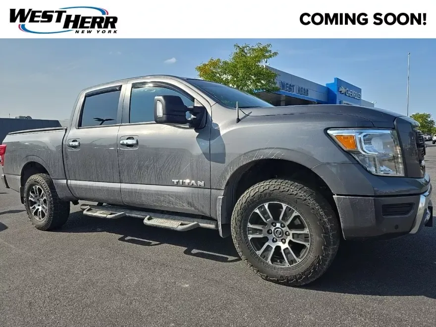 2021 Nissan Titan SV photo 1