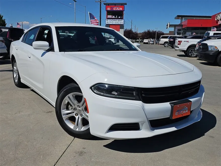 2022 Dodge Charger SXT photo 1