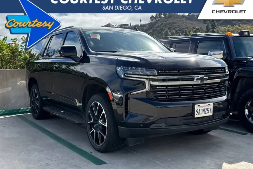 2022 Chevrolet Tahoe RST photo 1