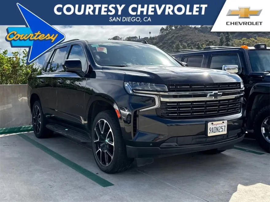 2022 Chevrolet Tahoe RST photo 1