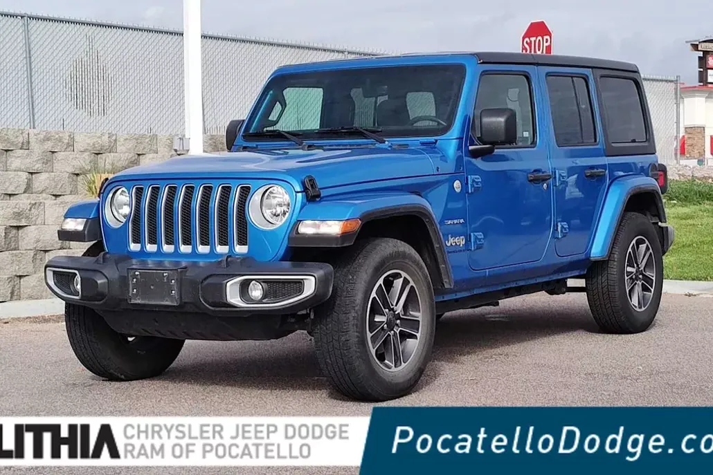 2023 Jeep Wrangler Sahara photo 1