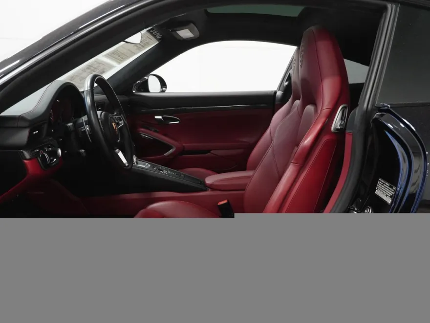 2019 Porsche 911 Turbo S photo 1
