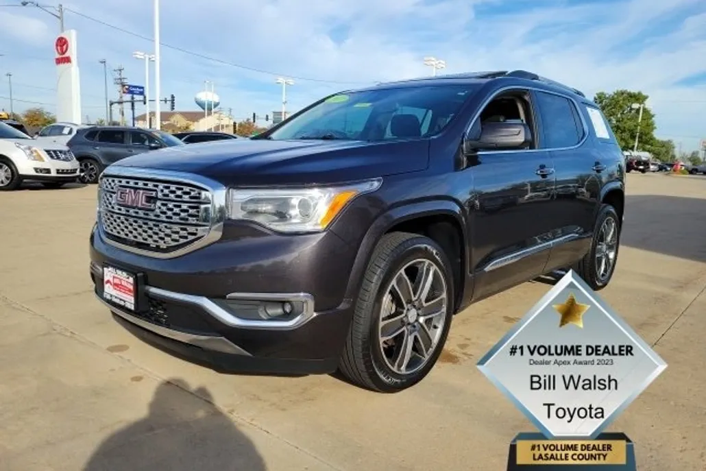 2017 Gmc Acadia Denali photo 1