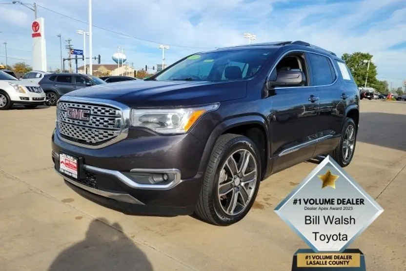 2017 Gmc Acadia Denali photo 1