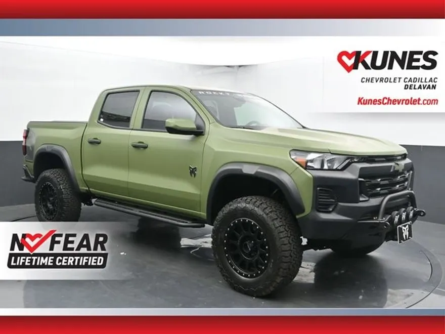 2025 Chevrolet Colorado Trail Boss photo 1
