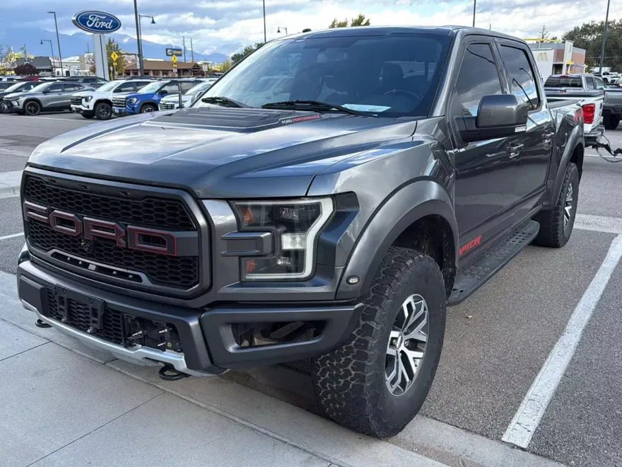 2017 Ford F-150 Raptor photo 1