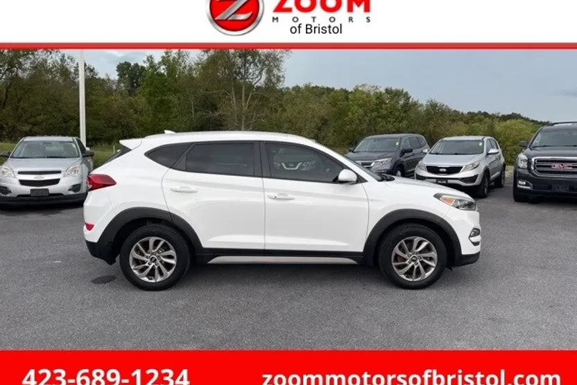 2017 Hyundai Tucson SE Plus photo 1