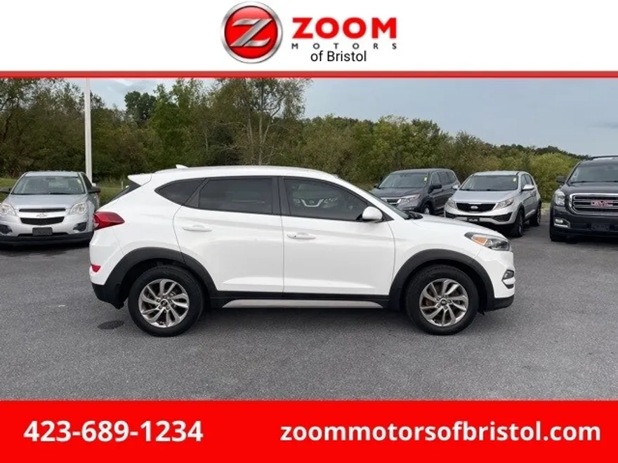 2017 Hyundai Tucson SE Plus photo 1