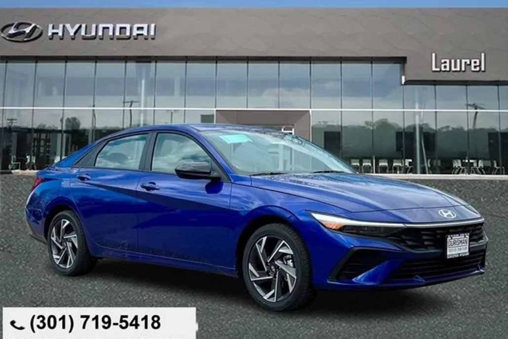 2025 Hyundai Elantra SEL Sport photo 1