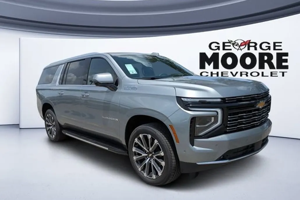 2025 Chevrolet Suburban High Country photo 1