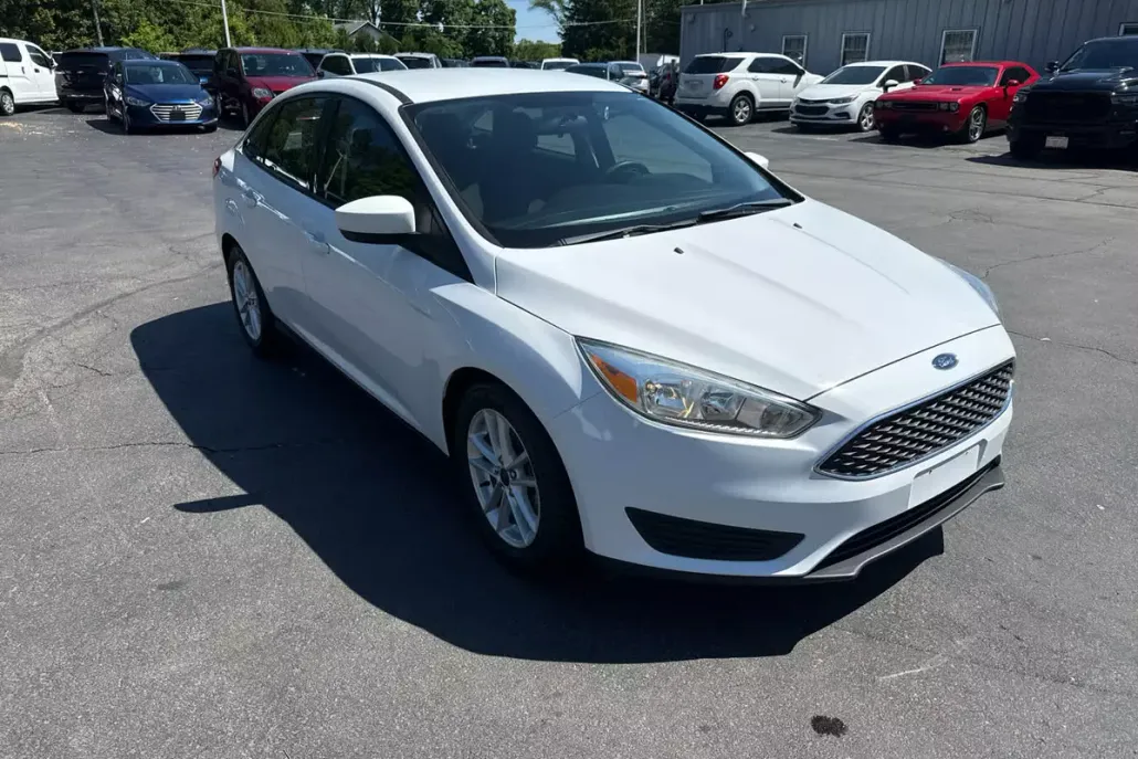 2018 Ford Focus SE photo 1