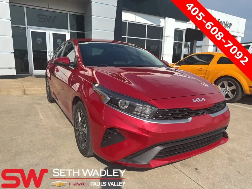 2022 Kia Forte LXS photo 1