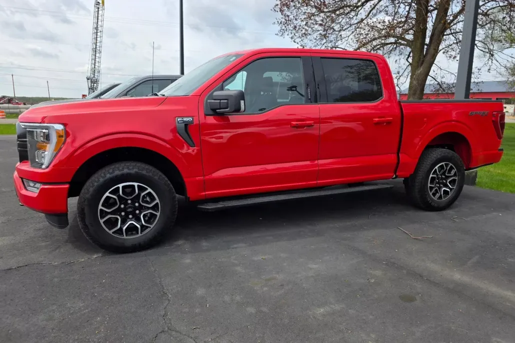 2023 Ford F-150 XL photo 1