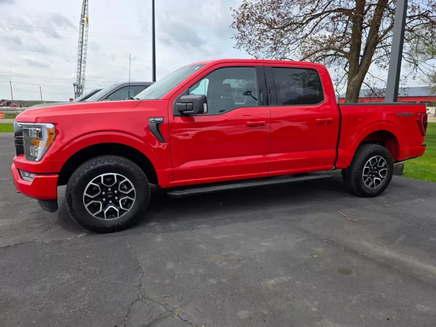2023 Ford F-150 XL photo 1