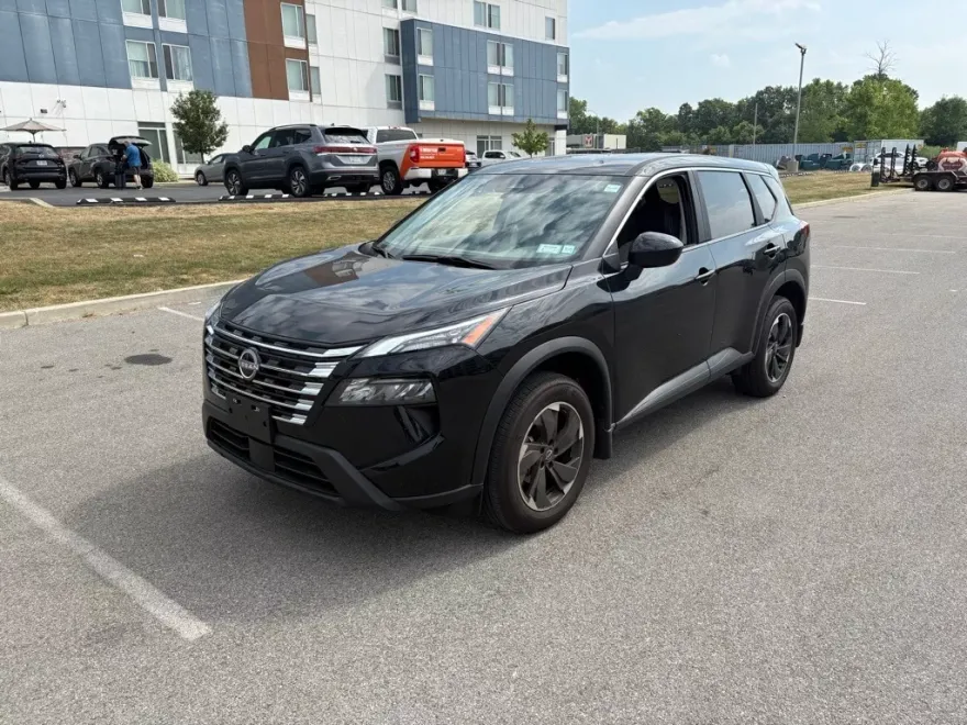2024 Nissan Rogue SV photo 1