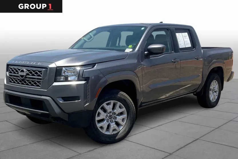 2022 Nissan Frontier SV Crew Cab photo 1