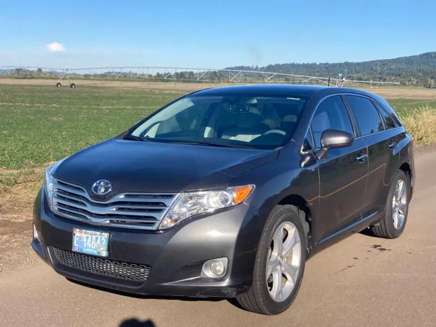 2009 Toyota Venza photo 1