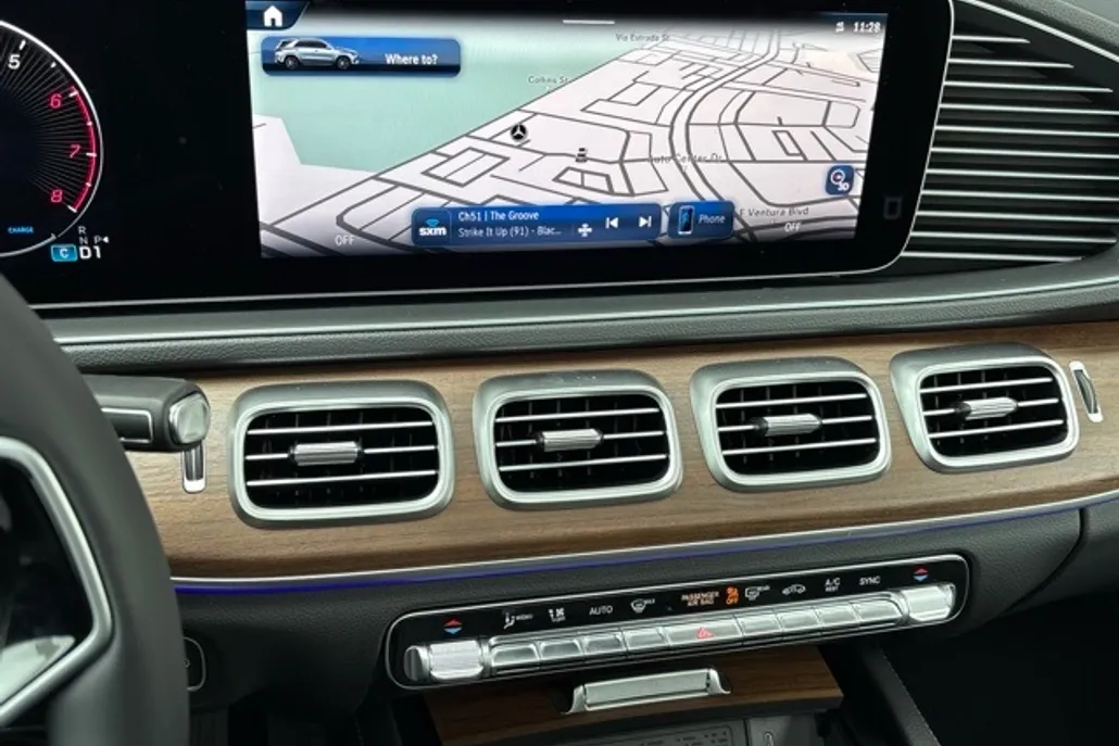 2025 Mercedes Benz GLE 350 4MATIC photo 1