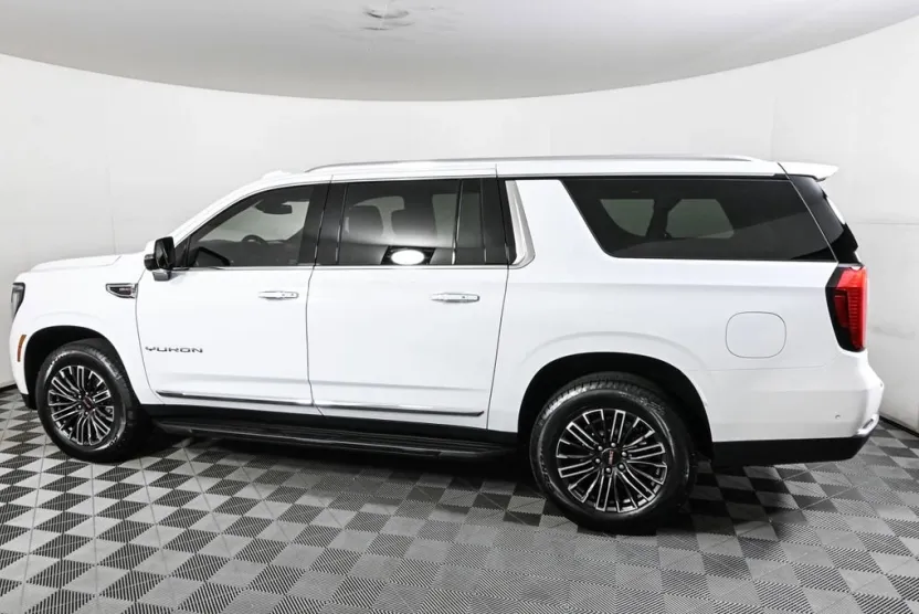 2026 Gmc Yukon XL photo 1