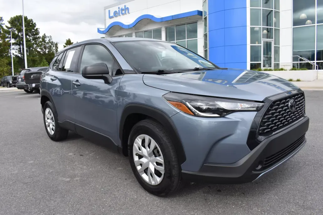 2024 Toyota Corolla Cross L photo 1
