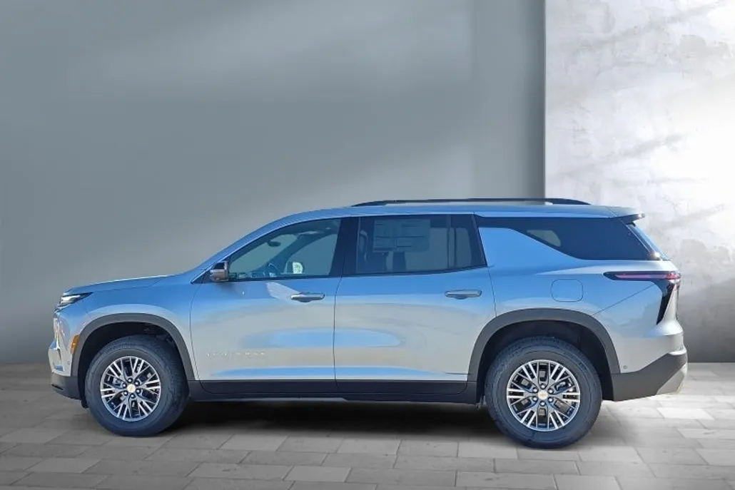 2026 Chevrolet Traverse photo 1
