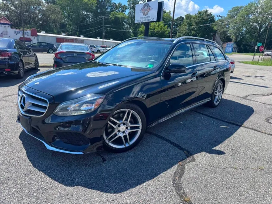 2014 Mercedes Benz E 350 Sport 4MATIC photo 1