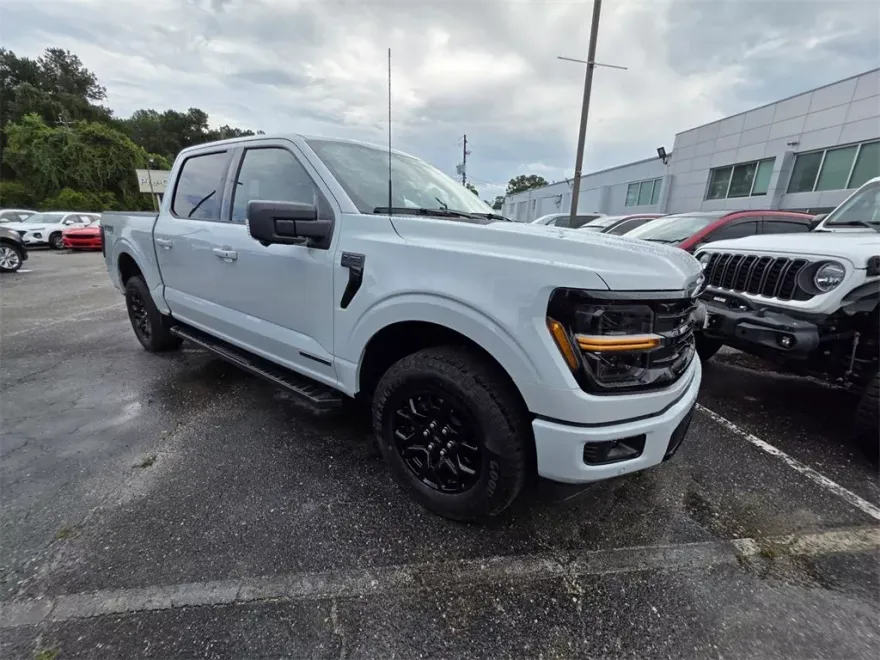 2024 Ford F-150 XLT photo 1