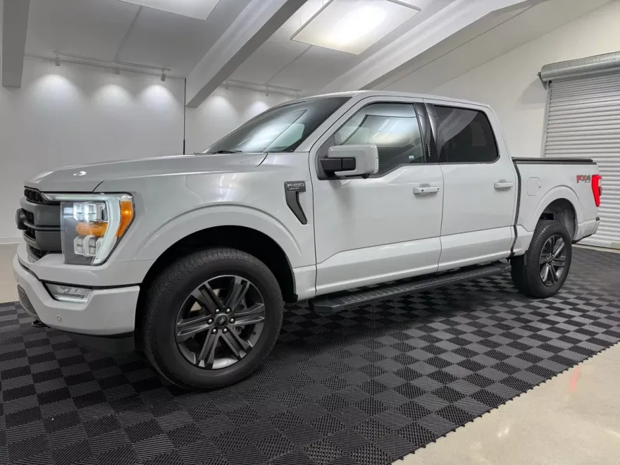 2023 Ford F-150 Lariat photo 1