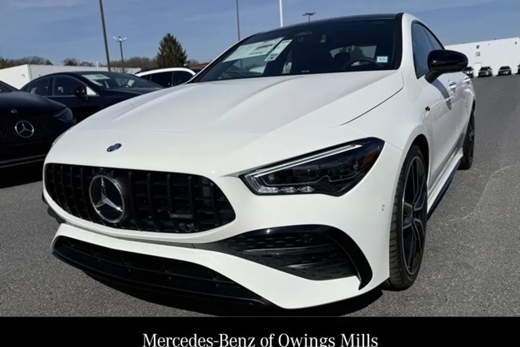 2025 Mercedes Benz CLA 35 AMG 4MATIC photo 1