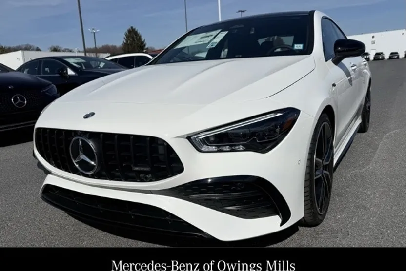 2025 Mercedes Benz CLA 35 AMG 4MATIC photo 1