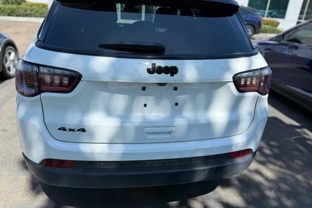 2022 Jeep Compass Altitude photo 1