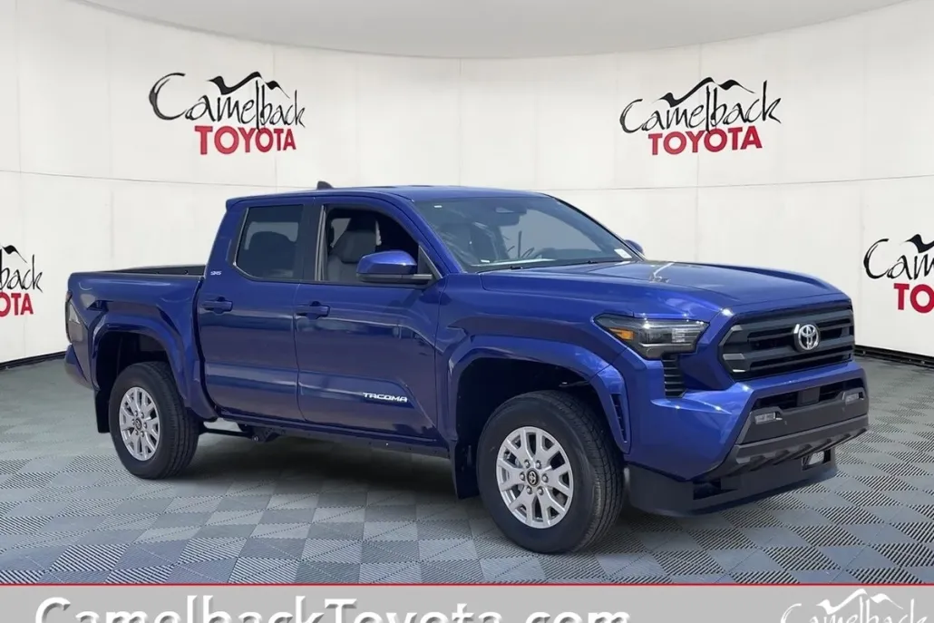 2025 Toyota Tacoma SR5 photo 1
