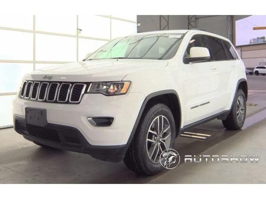 2019 Jeep Grand Cherokee Laredo E photo 1