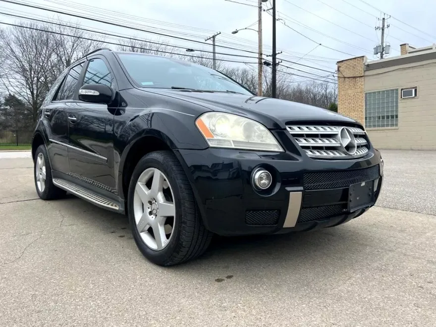 2008 Mercedes Benz ML 550 photo 1