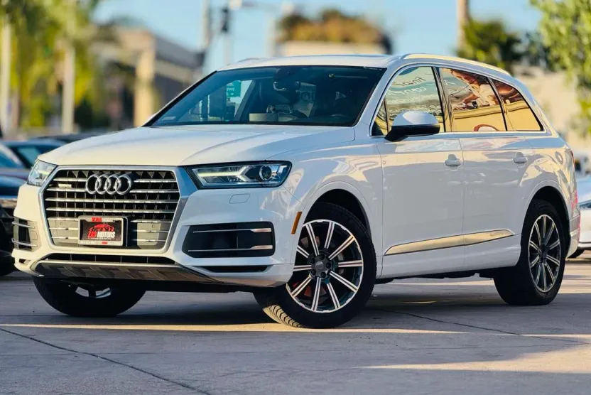 2017 Audi Q7 Premium Plus photo 1
