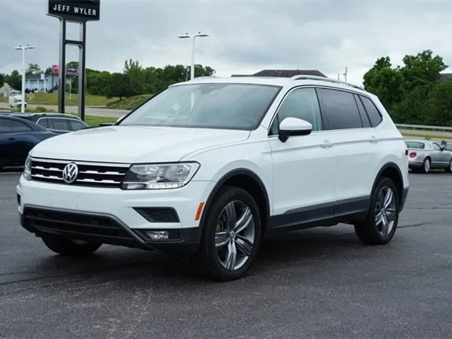 2020 Volkswagen Tiguan SEL photo 1
