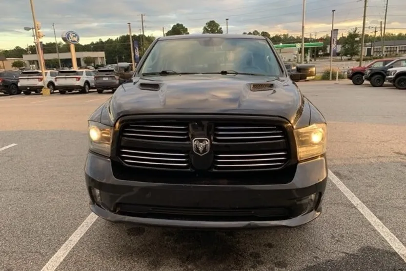 2016 Ram 1500 Sport photo 1