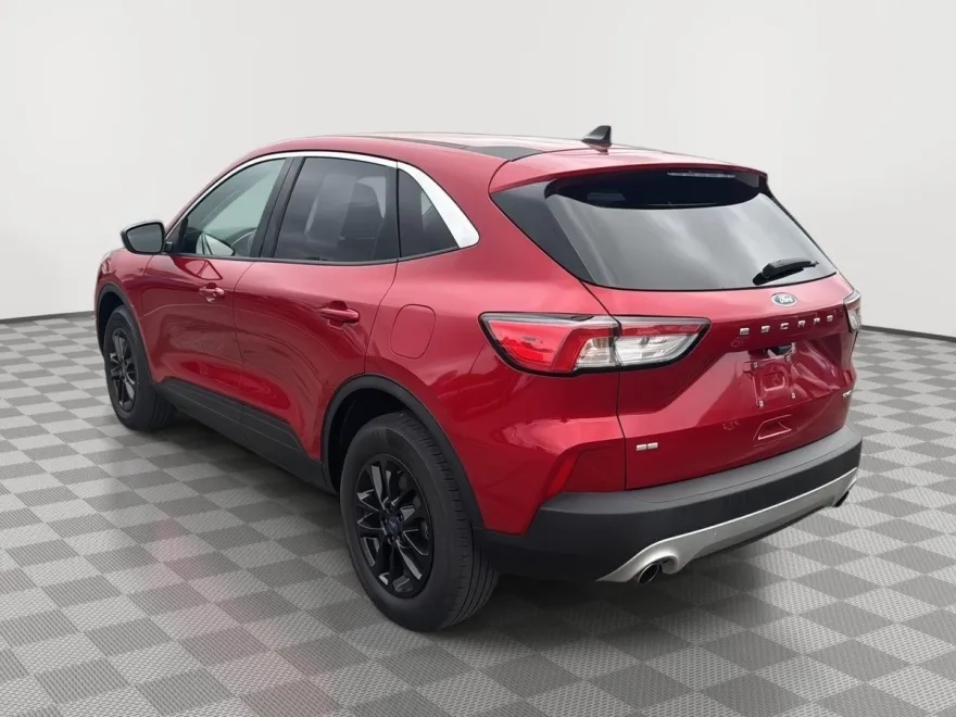 2022 Ford Escape SE photo 7