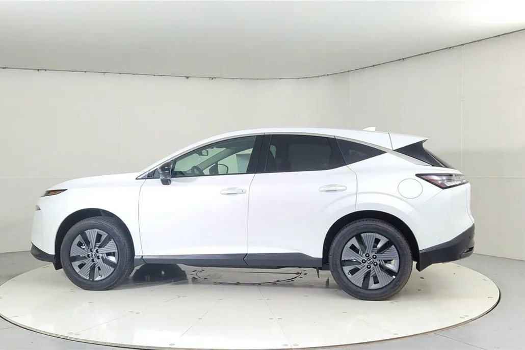 2025 Nissan Murano SL photo 1