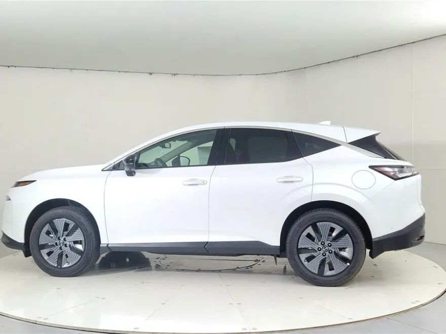 2025 Nissan Murano SL photo 1