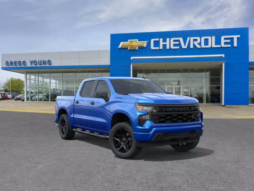 2025 Chevrolet Silverado 1500 Custom photo 1