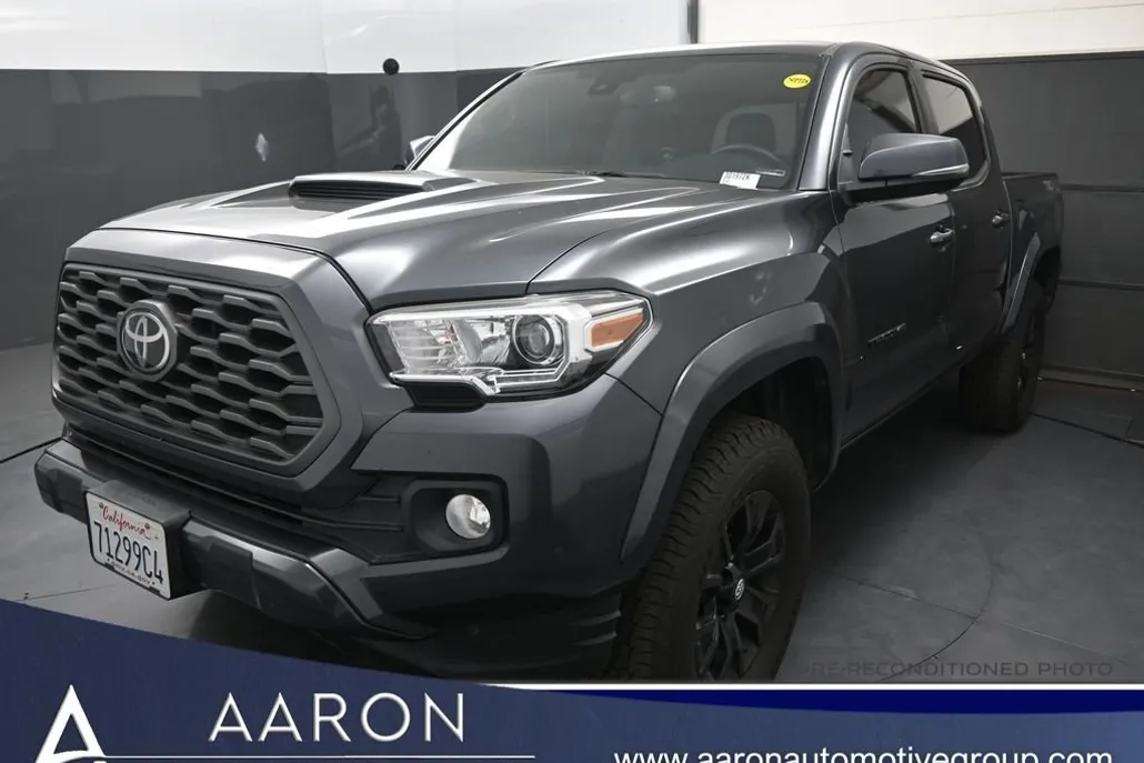 2020 Toyota Tacoma SR5 V6 photo 1