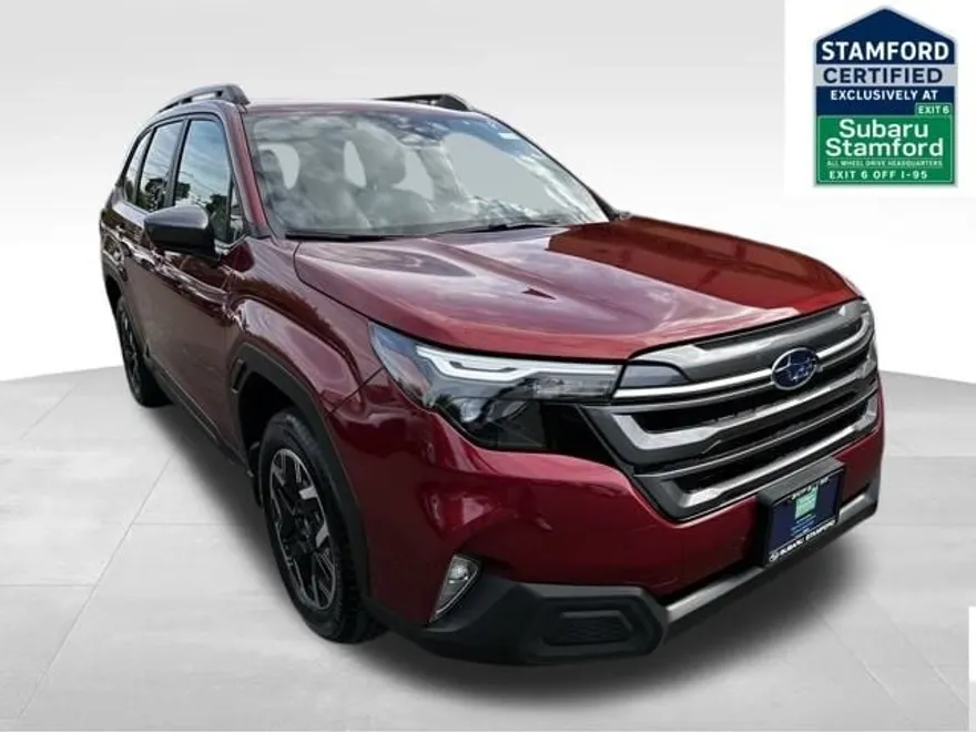 2025 Subaru Forester Premium photo 1
