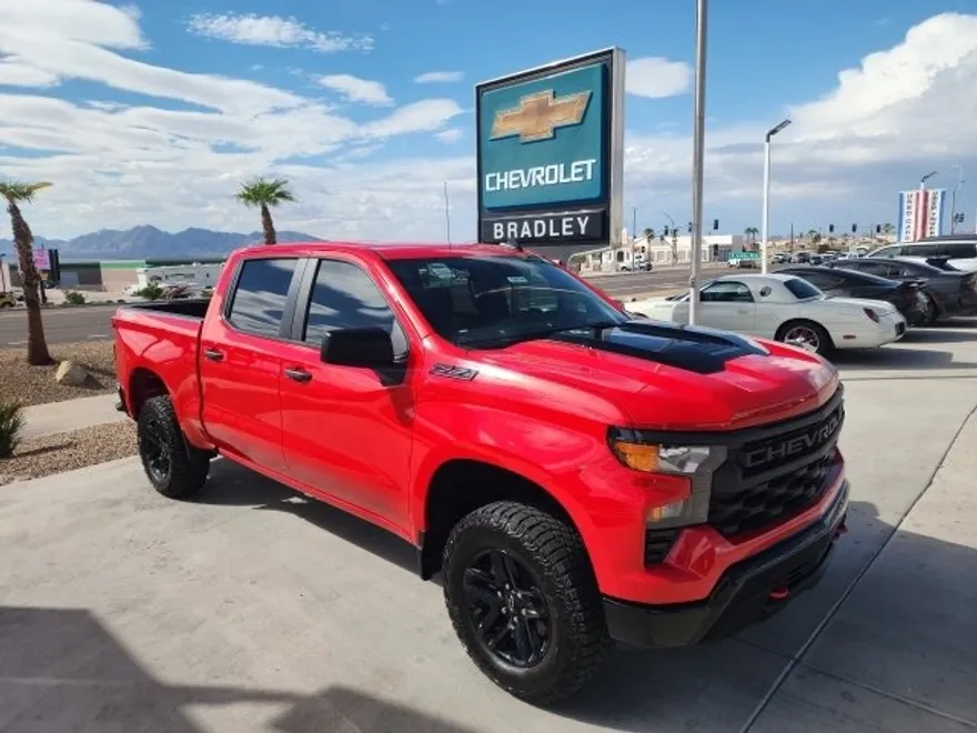 2026 Chevrolet Silverado 1500 Custom Trail Boss photo 1