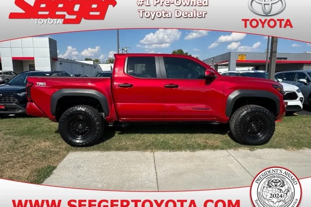 2024 Toyota Tacoma 4x4 SR5 Double Cab photo 1