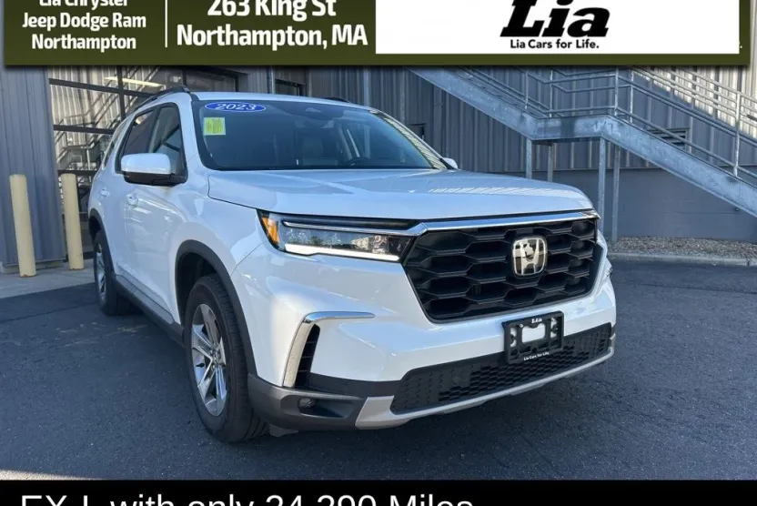 2023 Honda Pilot EX-L photo 1