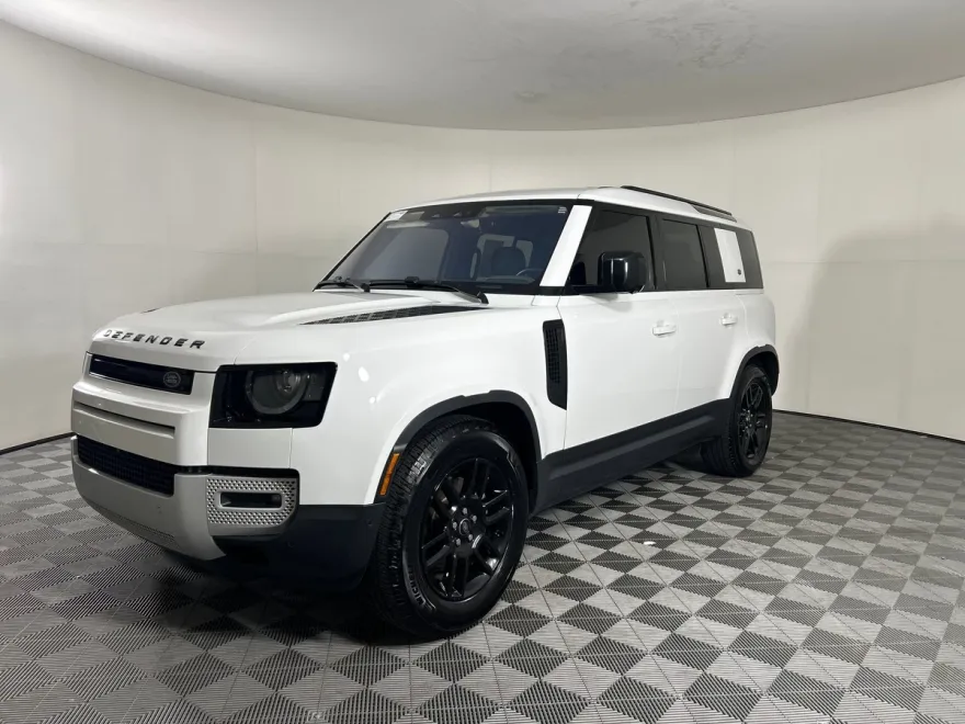 2024 Land Rover Defender S photo 1