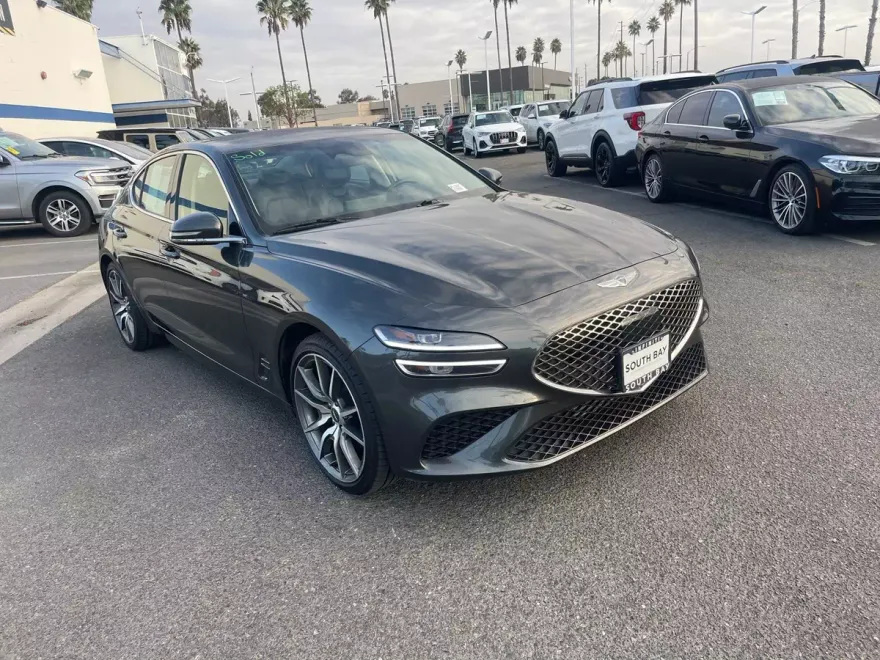 2023 Genesis G70 2.0T photo 1