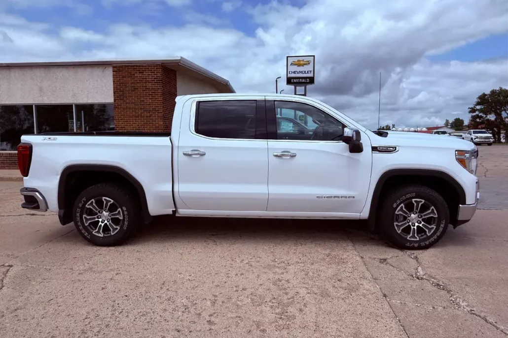 2020 Gmc Sierra 1500 SLT photo 1